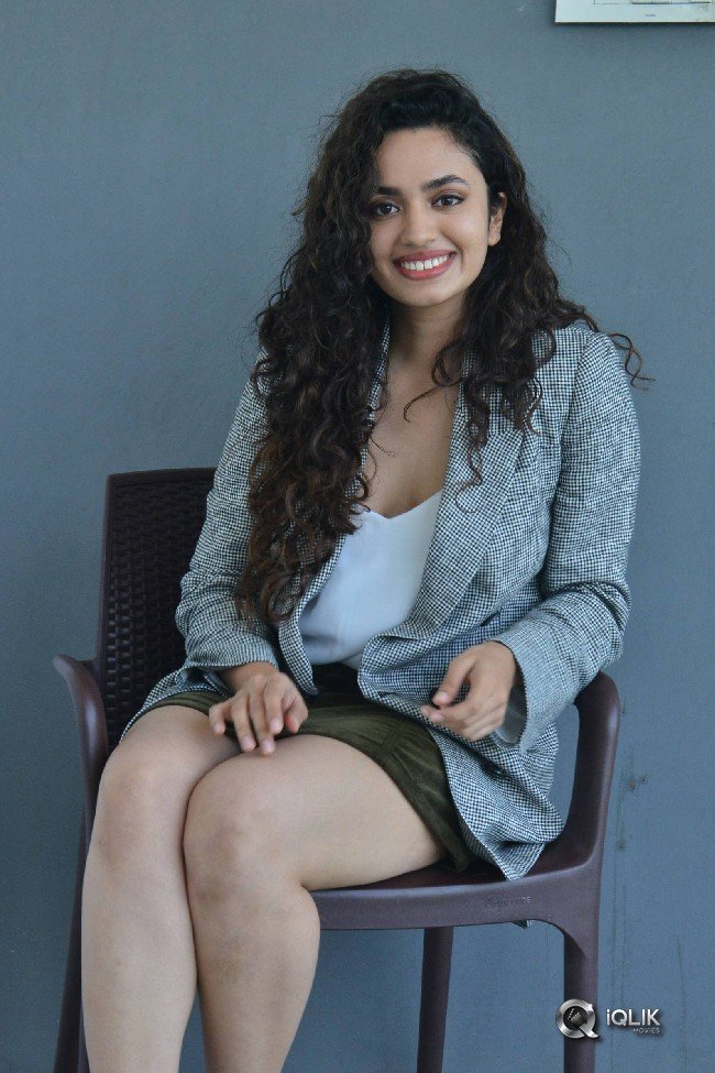 Malavika-Nair-New-Stills
